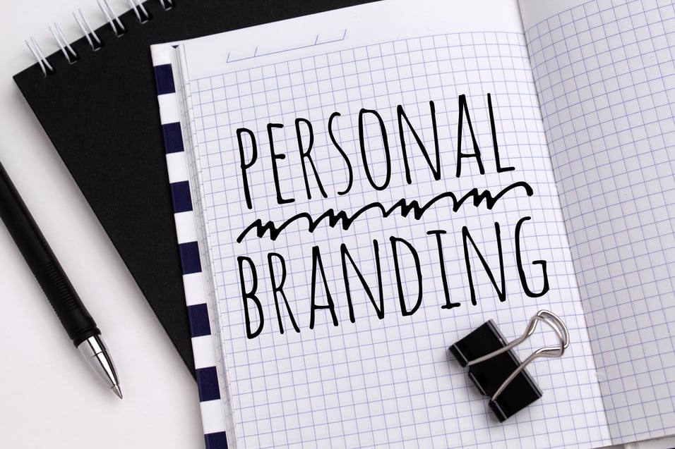 personal-branding-2022-11-11-21-45-07-utc-min